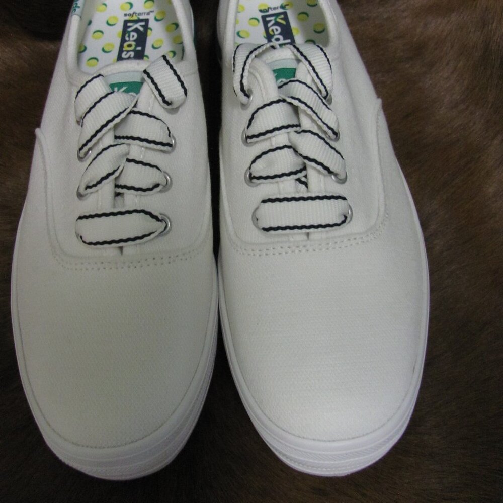 KEDS  THE PLATFORM PIQUE  WHITE/GREEN  WOMENS 9.5M  NEW IN BOX